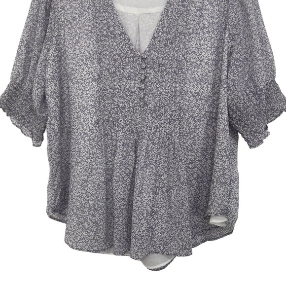 1. State Womens V-Neck Blouse L Light Purple & White Floral Print Polyester - Picture 2 of 10